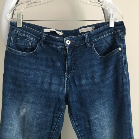 PILCRO Anthropologie Medium Wash Mid-Rise Raw Edge Step Hem Skinny Jeans - Picture 5 of 16